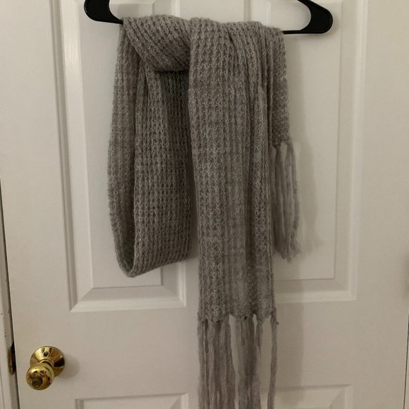 Cotton On Grey Knitted Infinity Scarf - Picture 1 of 2